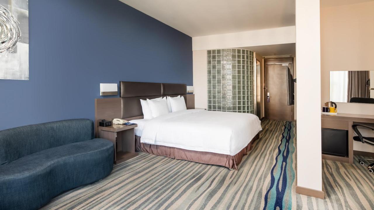 Holiday Inn Express Shenyang North Station By Ihg Ngoại thất bức ảnh