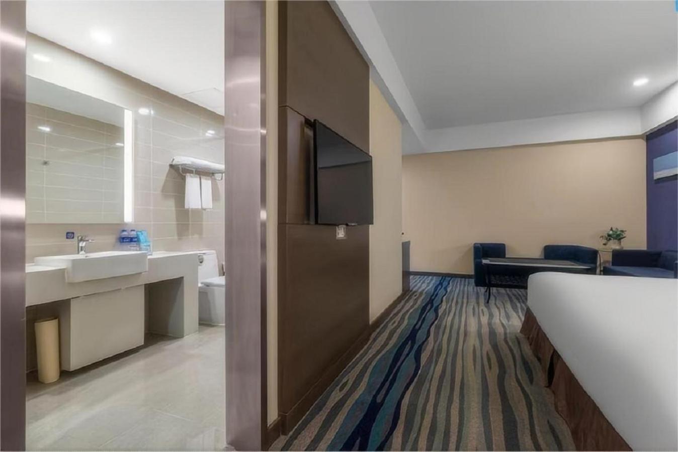 Holiday Inn Express Shenyang North Station By Ihg Ngoại thất bức ảnh